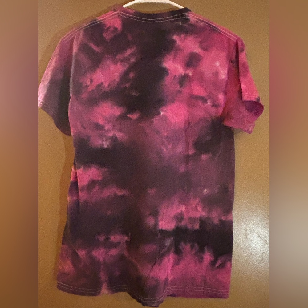 Mickey Dream Daze Tie Dye T-Shirt - Mauve/combo Size Medium NWOT - Picture 7 of 9
